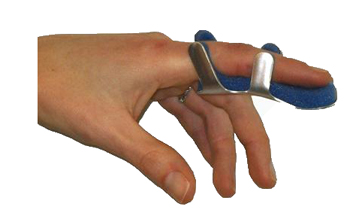 STECCA PER FRATTURA DITA A RANETTA FARMASPLINT MISURA PICCOLA IN ALLUMINIO MODELLABILE CON IMBOTTITURA IN SPUGNA POLIURETANICA ANTIALLERGICA RADIOTRASPARENTE 8 CM 1 PEZZO - Farmacia Dott. Pasquale Russo