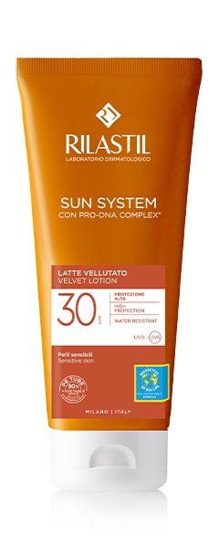 RILASTIL SUN SYSTEM PHOTO PROTECTION TERAPY LATTE VELLUTANTE SPF 30 200 ML - Farmacia Dott. Pasquale Russo